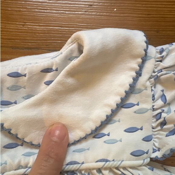 Shrimp & Grits Kids white fish short ruffle sleeve button back shirt SIZE 2T - Picture 3 of 6